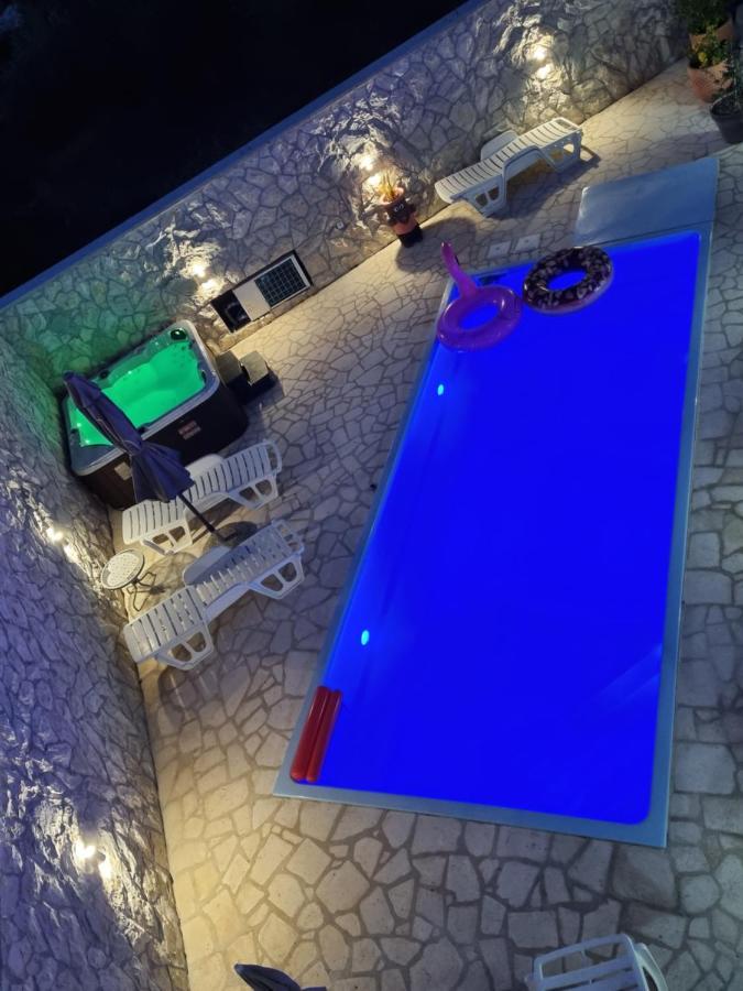 Apartments Adriana Bilice Zewnętrze zdjęcie