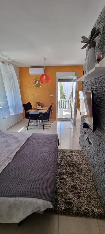 Apartments Adriana Bilice Zewnętrze zdjęcie