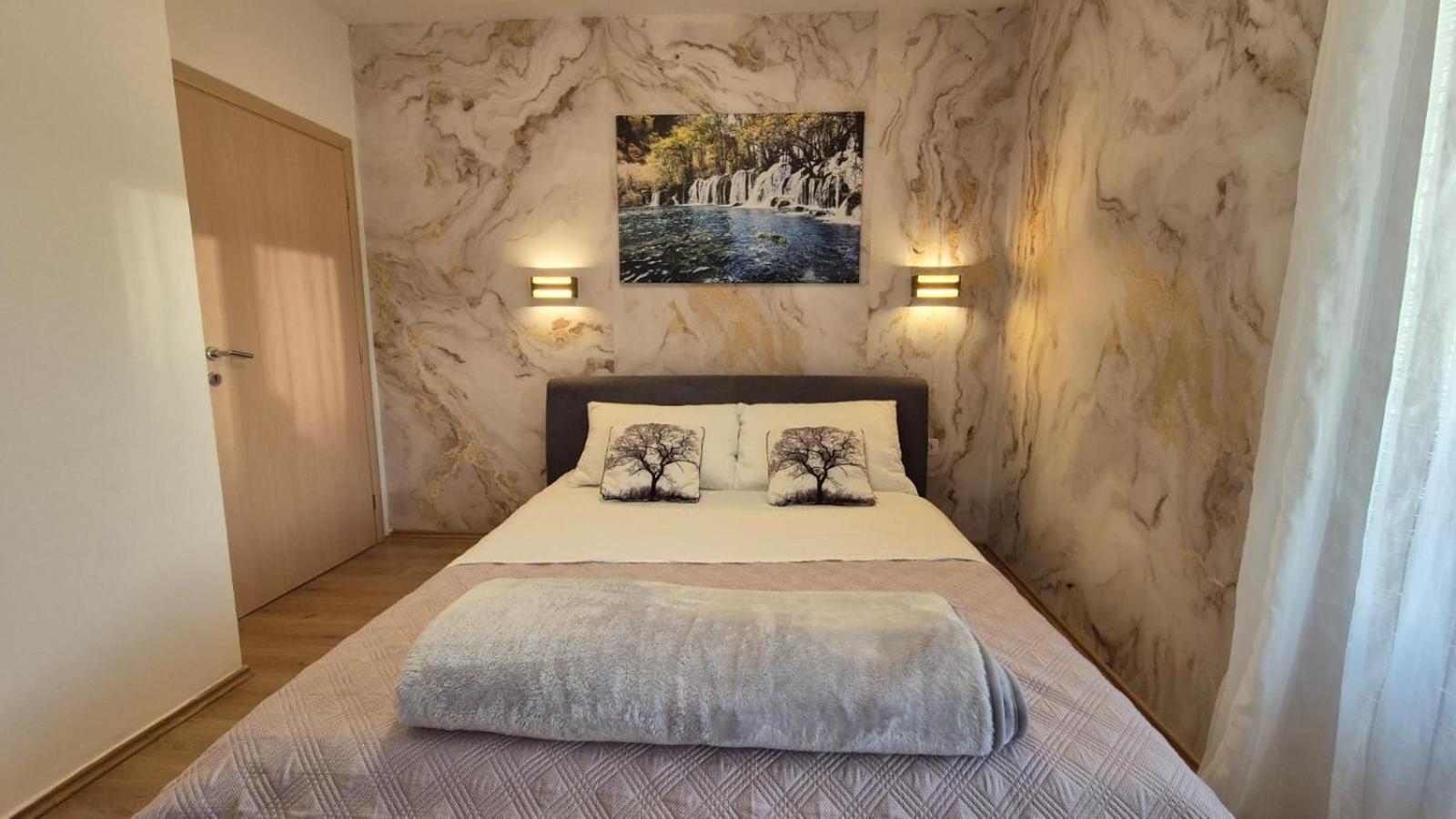 Apartments Adriana Bilice Zewnętrze zdjęcie